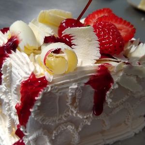 imagem do produto Chocolate branco com frutas vermelhas