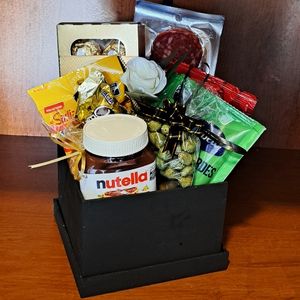 imagem do produto Cesta Pestico Com Ferrero Rocher