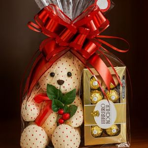 imagem do produto Urso de pelucia com ferrero