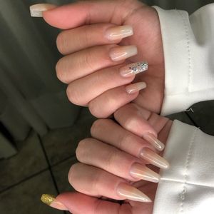 imagem do produto Manutenção com mudança de formato das unhas 