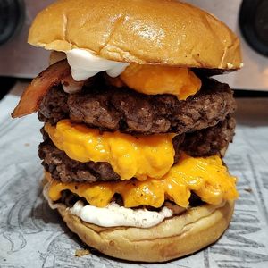 imagem do produto Triplo Cheddar ((Combo))