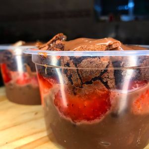 imagem do produto Brownie Chocolatudo com Morangos