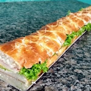 imagem do produto N°08 Peito de frango com queijo minas