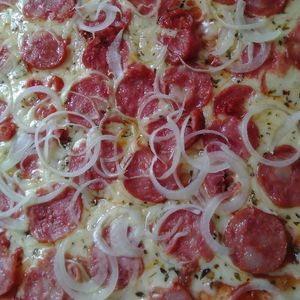 imagem do produto Pizza de calabresa (G) 8 pedaços.