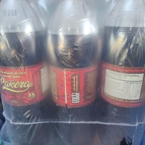 imagem do produto PAKERA COLA FARDO COM 6 UNIDADES QUENTE