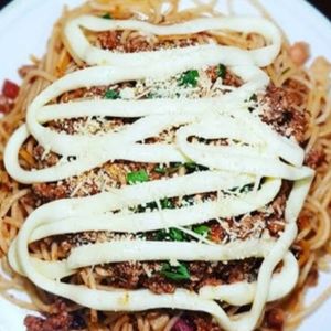 imagem do produto Macarrão à bolonhesa com queijo e bacon