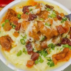 imagem do produto Batata recheada de carne moída c bacon e cheddar.