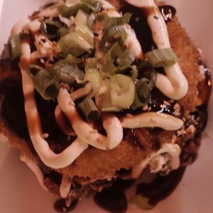 imagem do produto SUSHI BURGUER (Salmão grelhado 