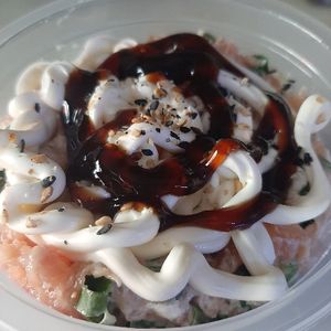 imagem do produto TEMAKI SALMÃO CRU BATIDO ABERTO COM ARROZ