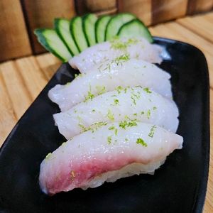 imagem do produto Niguiri peixe branco (4 uni)