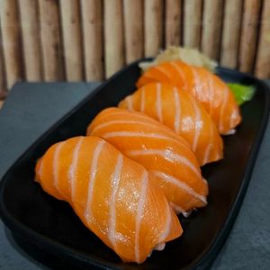 imagem do produto NIGUIRI Salmão (4 uni.)