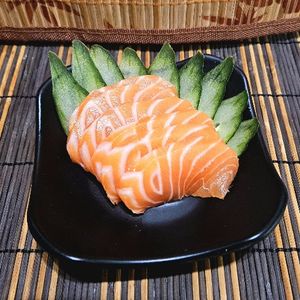 imagem do produto SASHIMI Salmão (6 uni.)