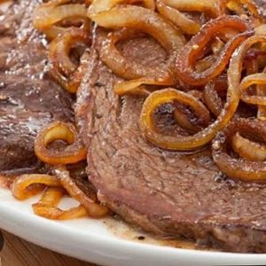 imagem do produto Bife acebolado.