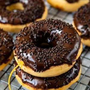 imagem do produto Donuts de ganache (choc preto ou branco) 