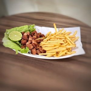 imagem do produto Porçao de panceta Suina acompanhada de batata ou mandioca