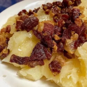 imagem do produto Macaxeira com charque e vinagrete 
