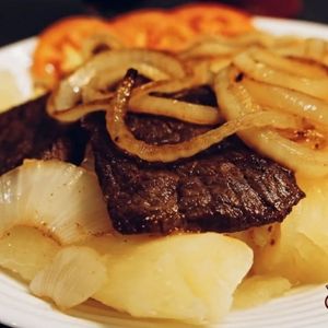 imagem do produto Macaxeira com carne de sol 