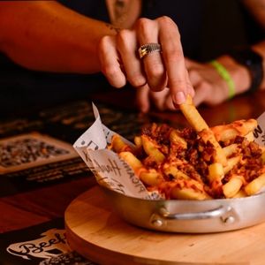 imagem do produto Batata frita com bacon e cheddar