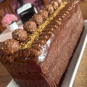 imagem do produto Ferrero Rocher em fatia!