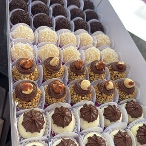 imagem do produto Combo 50 docinhos especiais!!