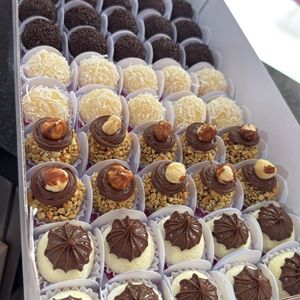 imagem do produto Combo 100 docinhos especiais!!