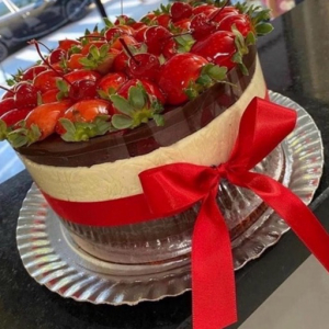 imagem do produto Red Velvet - Cream Cheese com frutas vermelhas