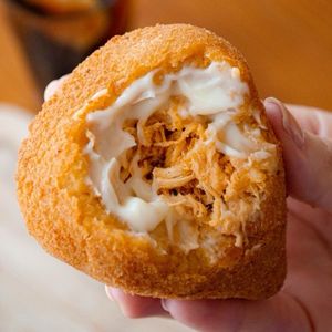 imagem do produto Coxinha de Frango com Requeijão - 10 unidades