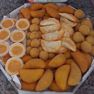 imagem do produto Tortelethes, coxinha, pastel, rissoles, bolinha de queijo.
