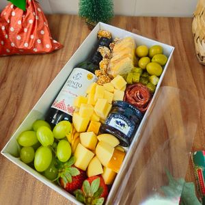 imagem do produto Mini platter - queijos e vinho ou espumante encomenda