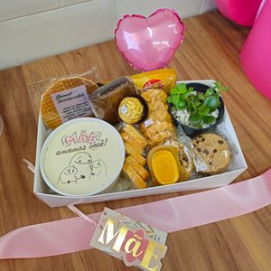 imagem do produto Box carinho - cesta de presente aniversário ou Dia especial