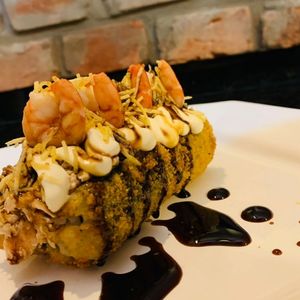 imagem do produto BIG HOT SUSHI - SALMÃO E CAMARÃO  (Cru ou grelhado) MEIA 