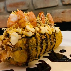 imagem do produto BIG HOT SUSHI - SALMÃO E CAMARÃO  (Cru ou grelhado) INTEIRA 