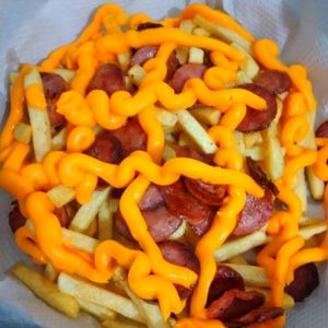 imagem do produto Batata frita com cheddar e calabresa 250g(Peso congelado)