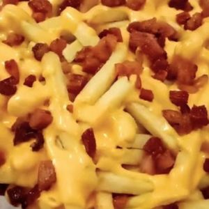 imagem do produto Batata frita com bacon e queijo