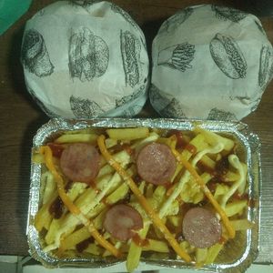 imagem do produto COMBO 2 - 2 X-CALABRESA  + FRITAS