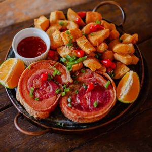 imagem do produto Torresmo de Rolo com mandioca