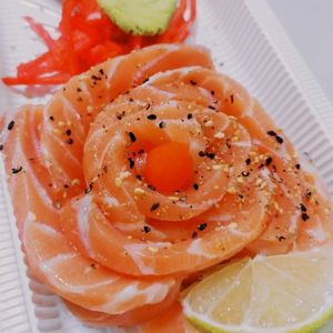 imagem do produto Lâminas de Salmão (Sashimi)