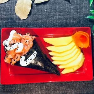 imagem do produto Temaki de Salmão sem arroz (150g) 