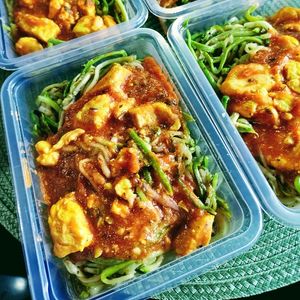 imagem do produto FRA10 - MACARRÃO DE ABOBRINHA AO MOLHO POMODORO 
