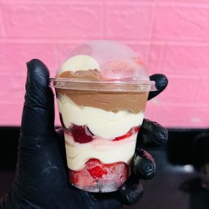 imagem do produto Copo Morango M