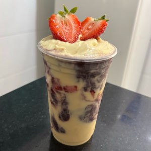 imagem do produto AÇAÍ NINHO COM MORANGO
