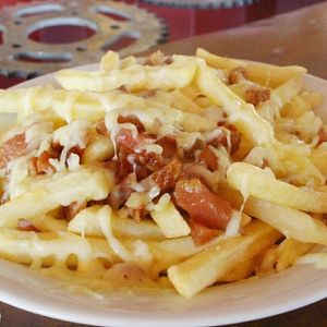 imagem do produto Batata frita queijo e bacon (Média)