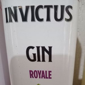 imagem do produto GIN INVICTUS ROYALE 900ML