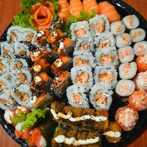 imagem do produto Maki família 101 pçs + coca cola 2 Lts