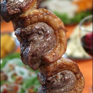 imagem do produto Churrasco na brasa , acompanhamentos: 1 Marmita N° 8 De Arroz,vinagretii, , mandioca temperada, maionese caseira