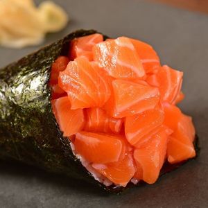 imagem do produto Temaki salmão cru simples sem arroz