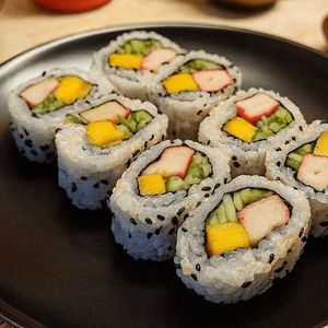 imagem do produto 🍣 Uramaki Califórnia