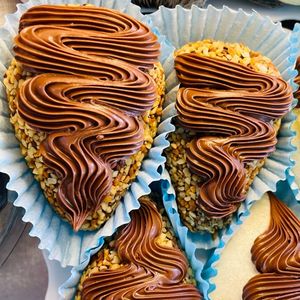 imagem do produto COXINHA DE MORANGO- FERRERO C/NUTELLA