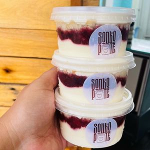 imagem do produto BOLO NO POTE-NINHO C/FRUTAS VERMELHAS