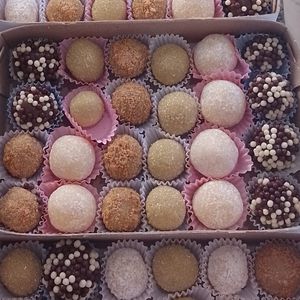 imagem do produto Caixa com 24 brigadeiros